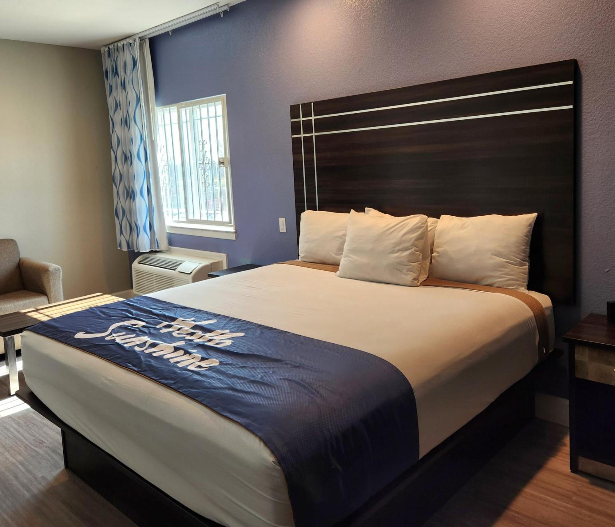 Days Inn & Suites By Wyndham La Porte Exteriér fotografie