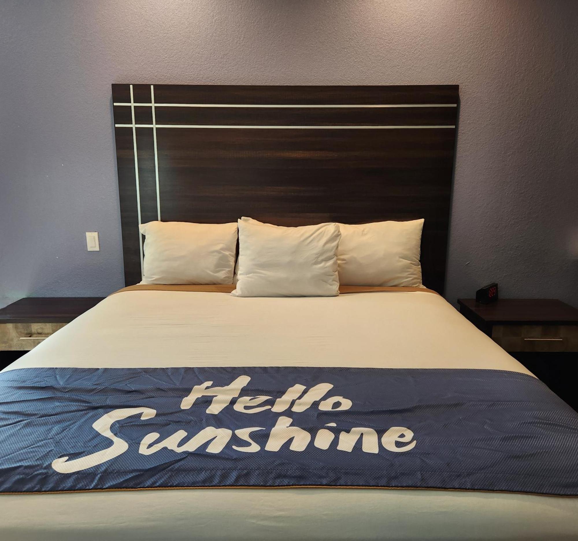 Days Inn & Suites By Wyndham La Porte Exteriér fotografie