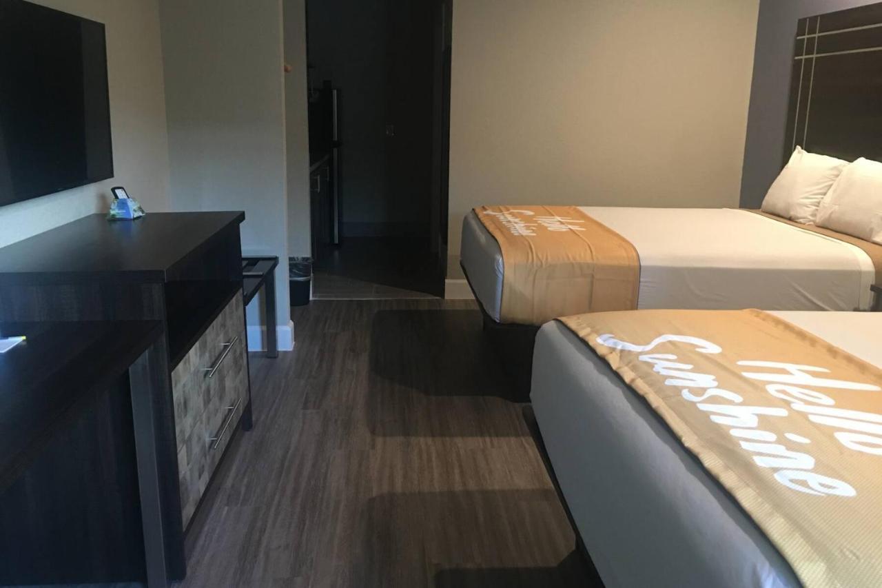 Days Inn & Suites By Wyndham La Porte Exteriér fotografie